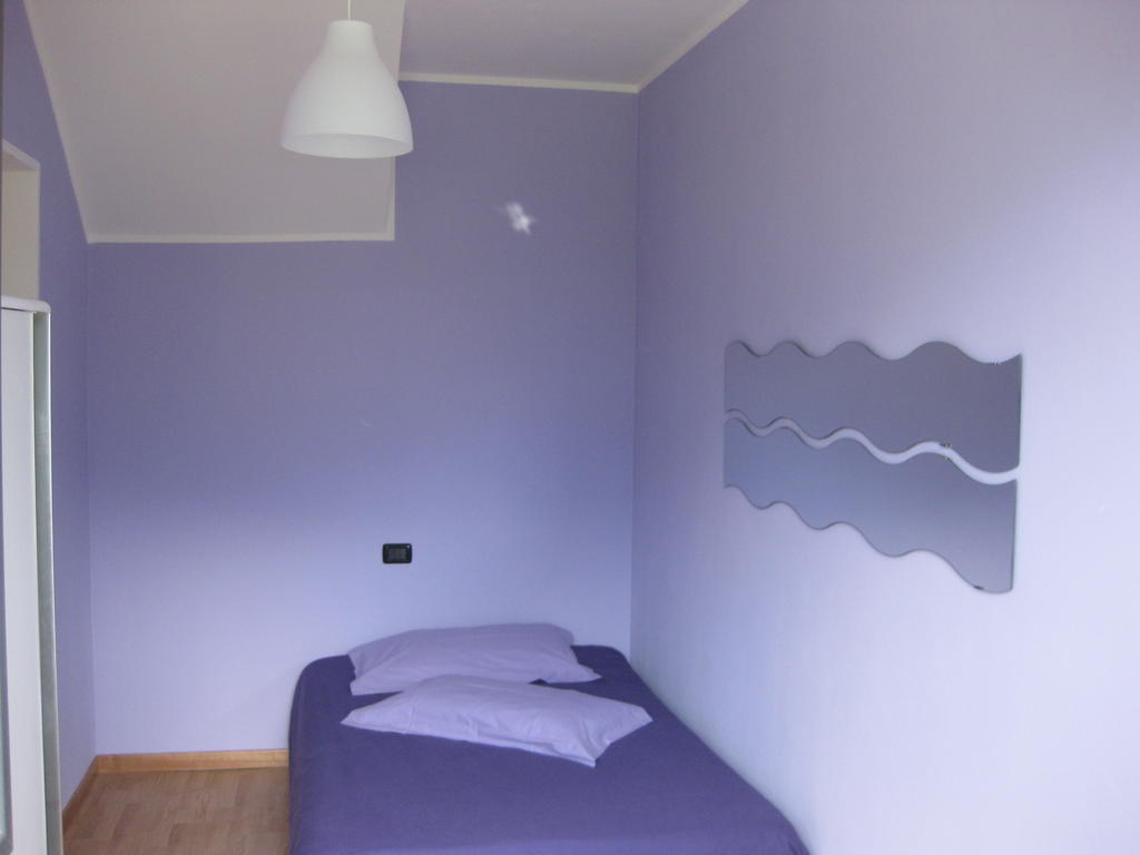 Casa Vacanze Zia Vivina B N Sorico Bilik gambar